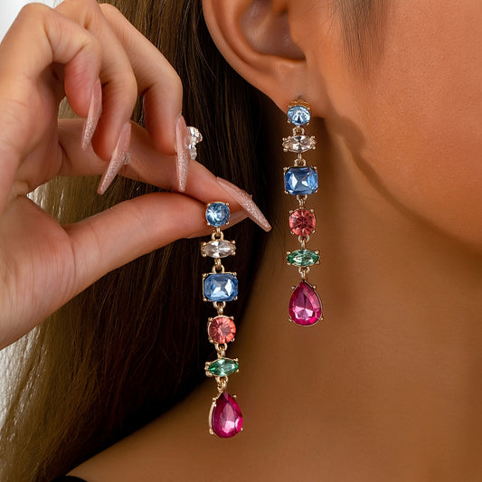 "Boucles d'oreilles pendantes élégantes en strass multicolores, alliage de zinc plaqué or, idéales pour le quotidien et les fêtes."